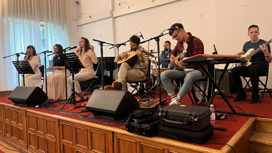 Holdfényből létrát (a FuxFeszt keretében)